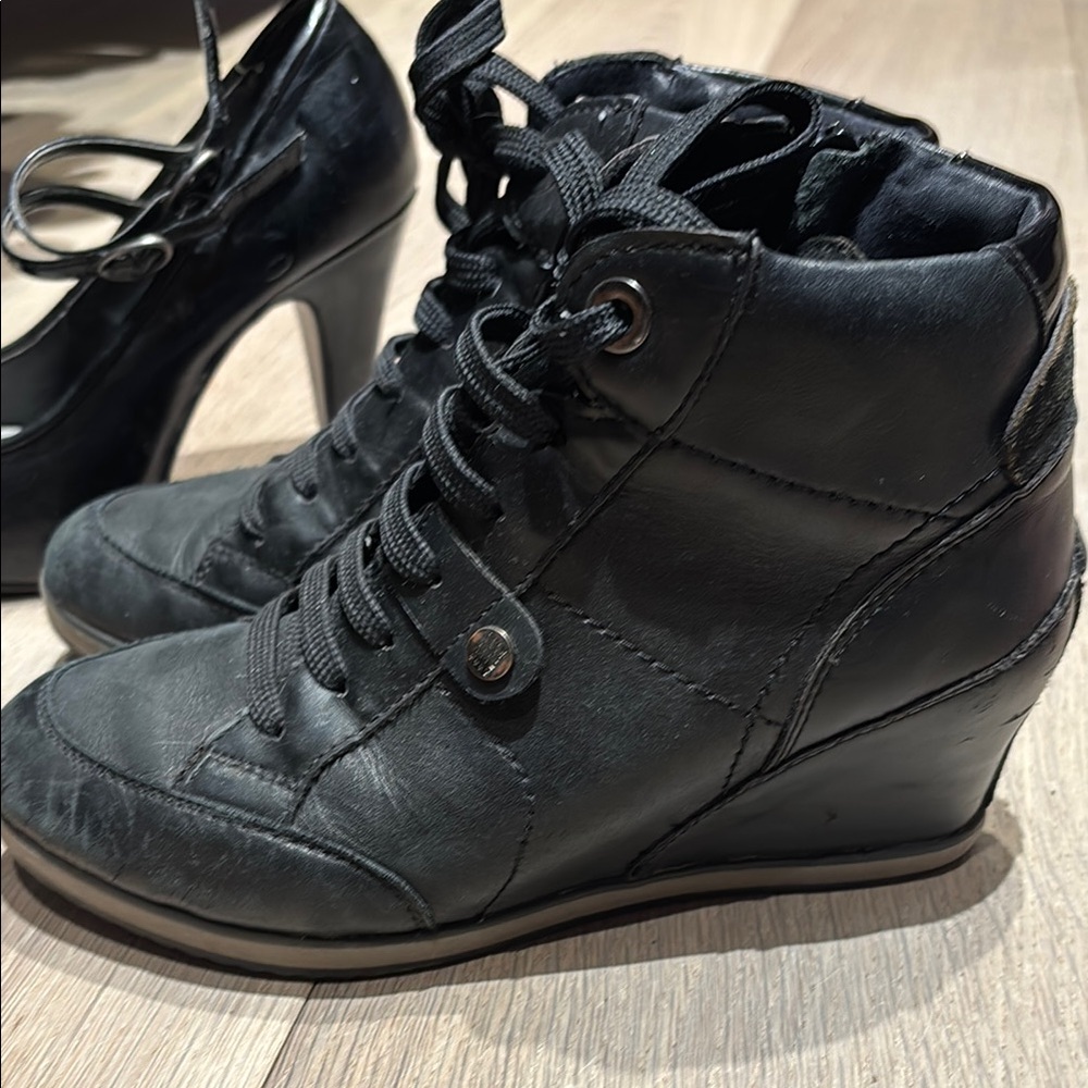 GEOX Women's Wedge Sneakers